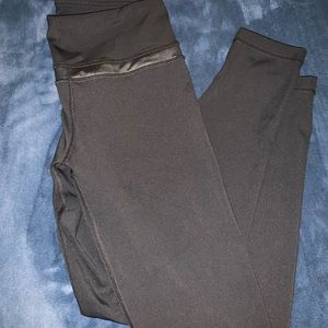 Bootyful workout leggings